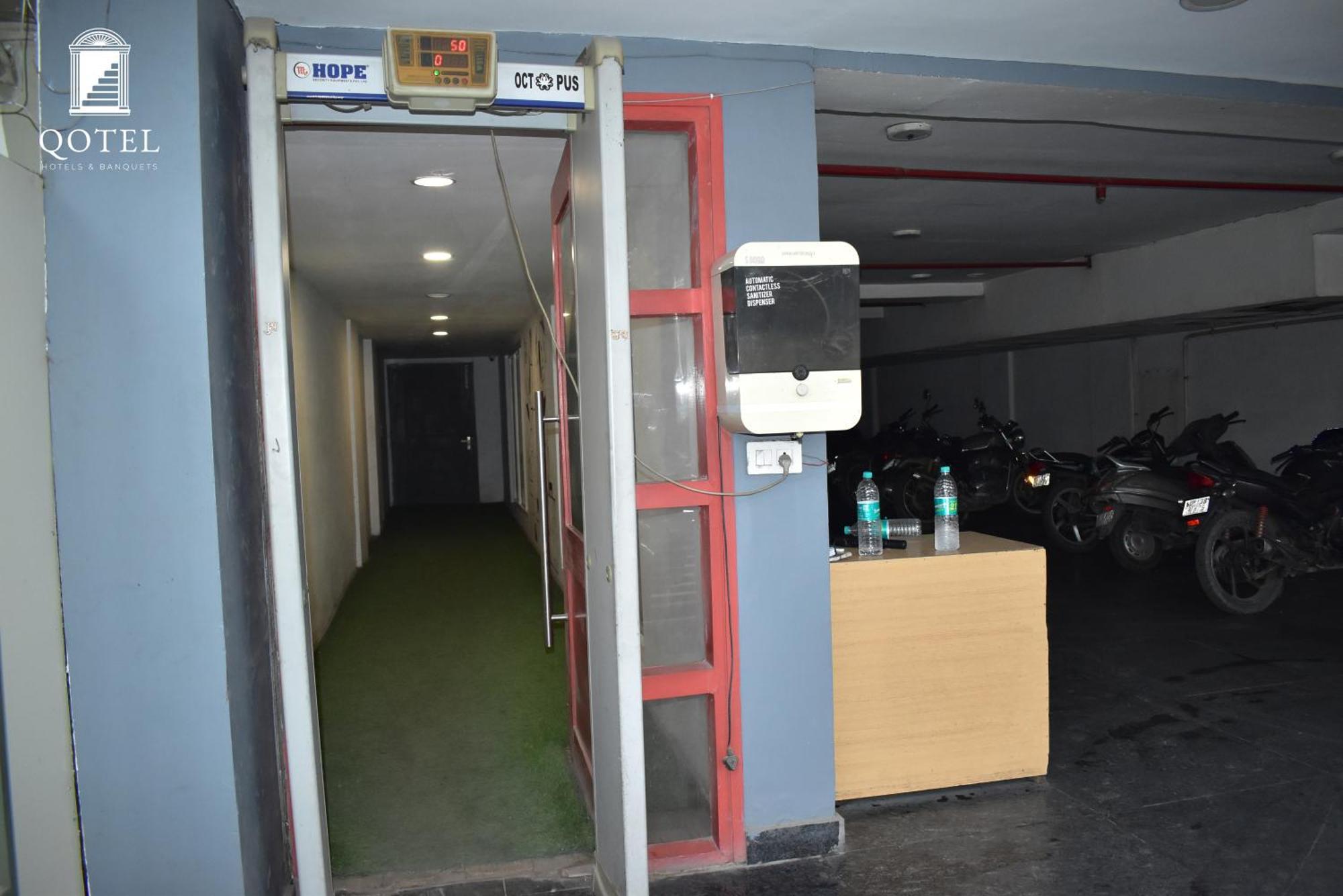 Hotel La Serene By Qotel-Gagan Vihar Anand Vihar Нью-Дели Экстерьер фото